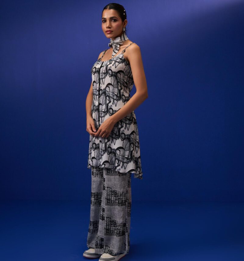 Alana Sleeveless Kurta Set