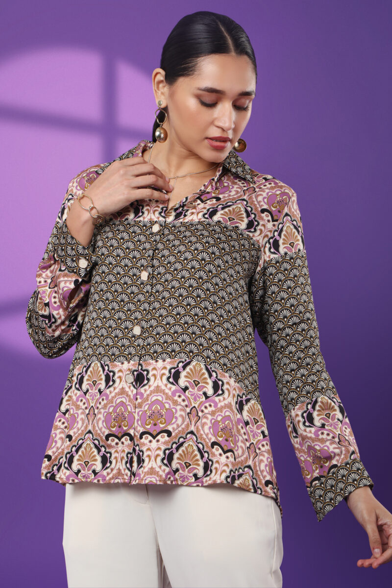 “Clora”Printed paisely top.